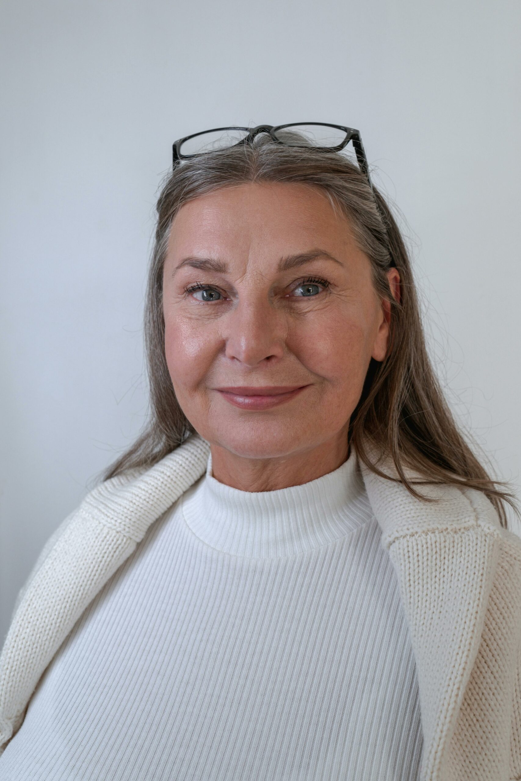 đ©âđŒ Claire, 45 ans â Fille de Marc, 79 ans, Paris 17á”